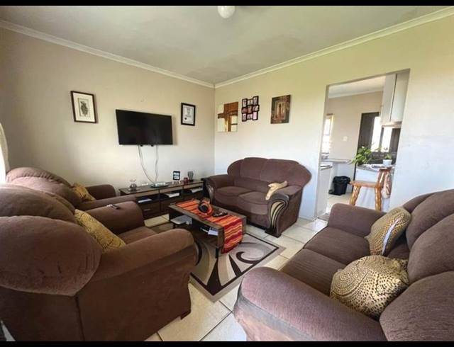 2 BEDROOM HOUSE FOR SALE IN NTUZUMA E